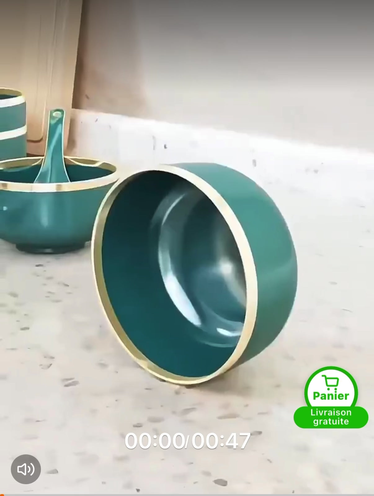 Égouttoir de cuisine à drainage automatique
Gardez votre plan de travail sec, propre et organisé